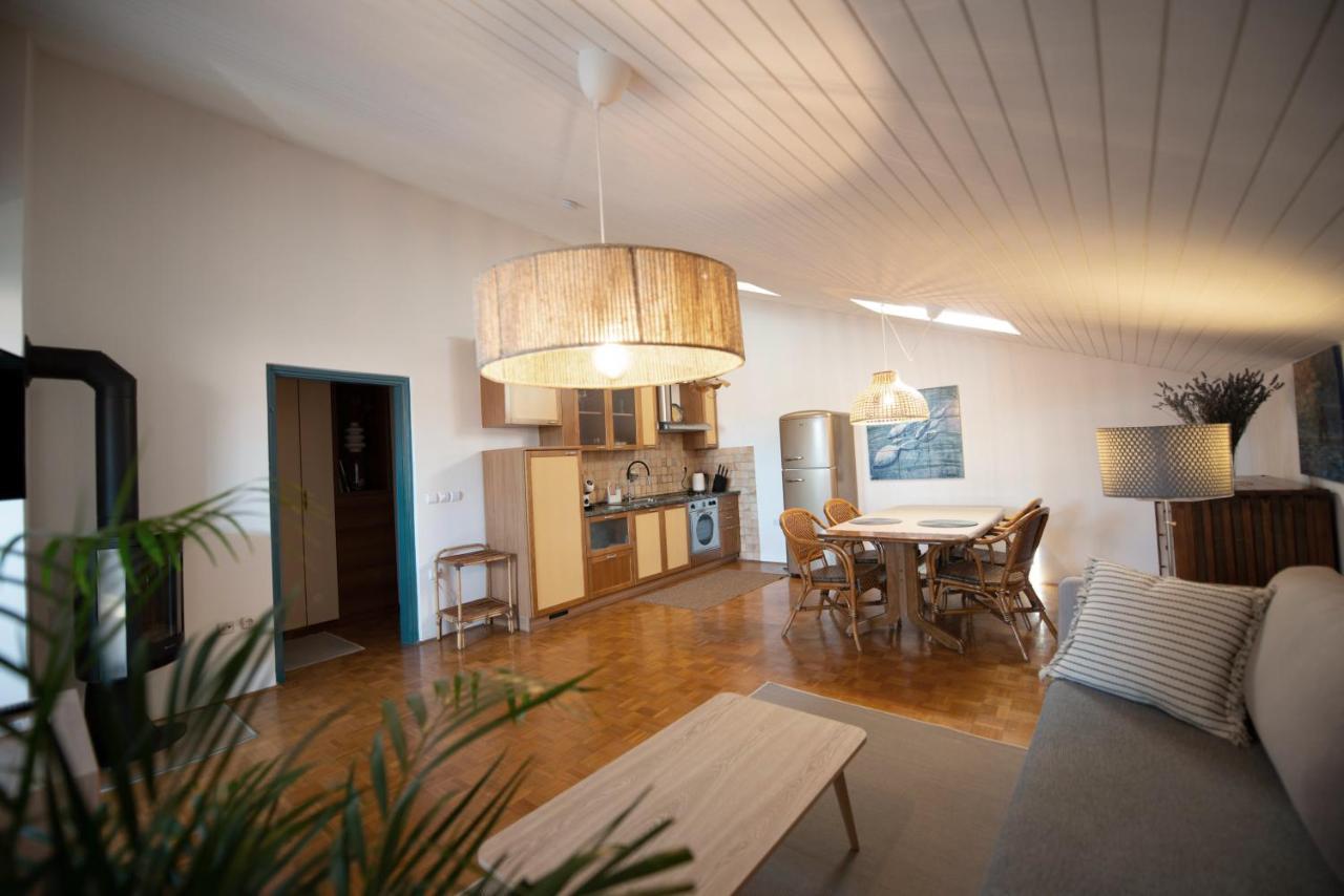 Modra Luna- Apartment With Terrace Izola Dış mekan fotoğraf