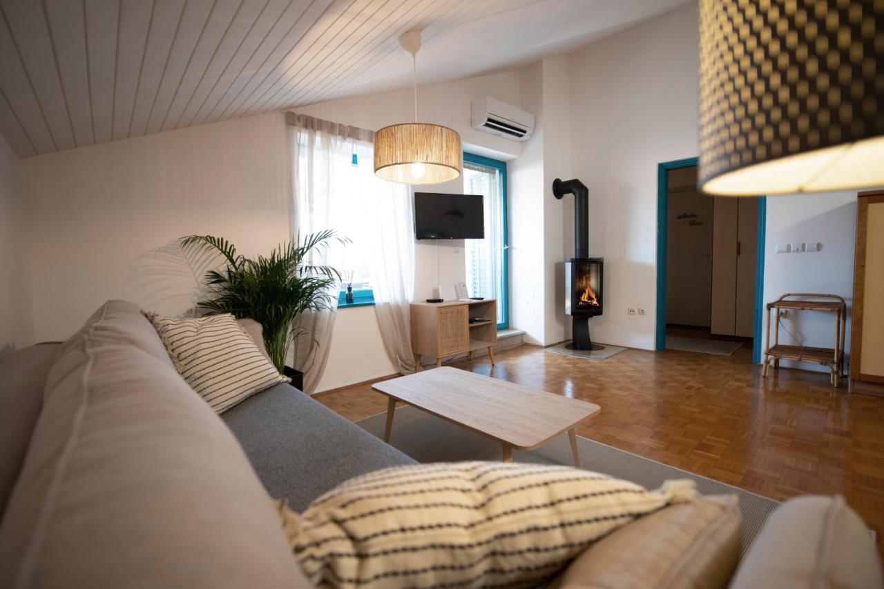 Modra Luna- Apartment With Terrace Izola Dış mekan fotoğraf